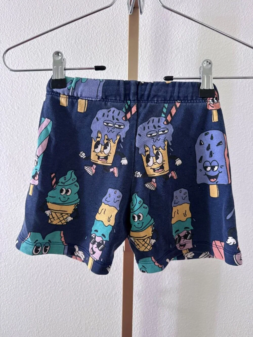H&M piece ice